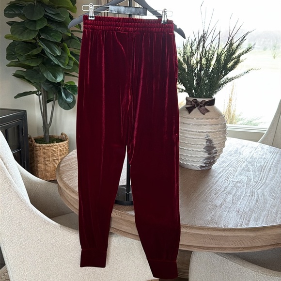 Women’s Boston Proper Lounge Set - Picture 8 of 10